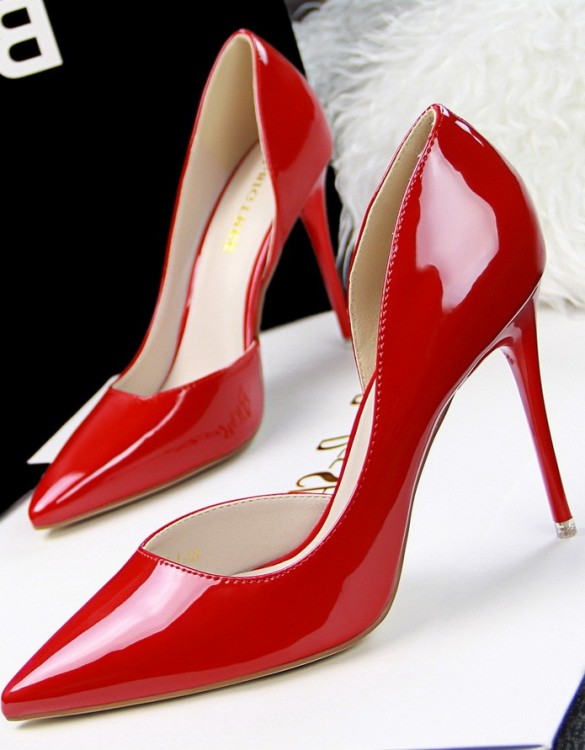 kırmızı renk sivri burun rugan stiletto sk4809 kırmızı renk sivri burun rugan stiletto sk4809