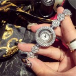 gümüş taş işlemeli lüks kol saati sk7945