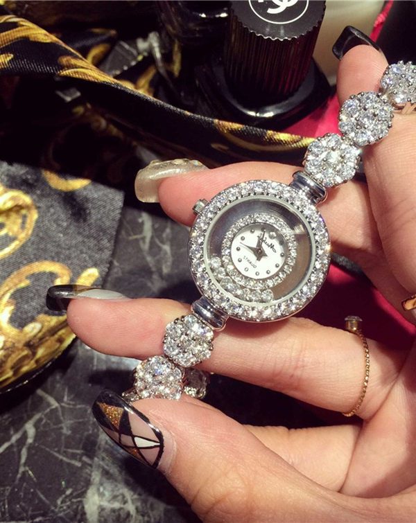 Taş İşlemeli Lüks Kol Saati SK7945 - Gümüş