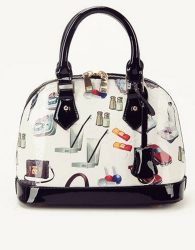 siyah beyaz baskılı çanta