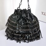 büzgülü püsküllü zincirli siyah punk çanta sk12621