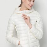 beyaz kapüşonlu kısa şişme mont sk15781