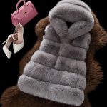 gri kapüşonlu bayan kürk yelek sk17344