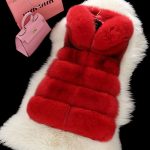 kırmızı kapüşonlu bayan kürk yelek sk17344