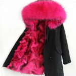 gerçek pembe kürk astarlı kapşonlu siyah bayan mont sk18481