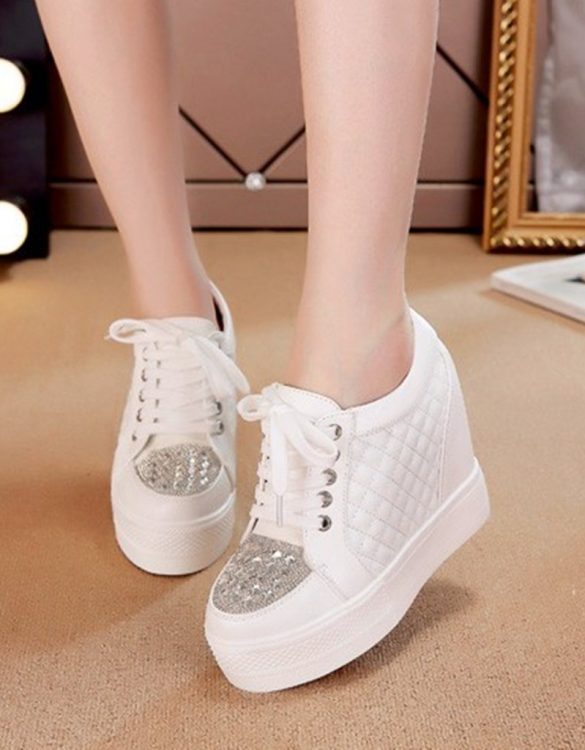 beyaz taş detaylı gizli topuk ayakkabı sk22669