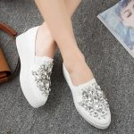 beyaz taş işlemeli düz platform ayakkabı sk24827