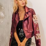 bordo parlak işlemeli deri ceket sk25758