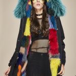 siyah renkli tilki kürklü uzun kapüşonlu parka sk26372