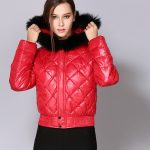 kırmızı kürk kapüşonlu kısa mont sk28936