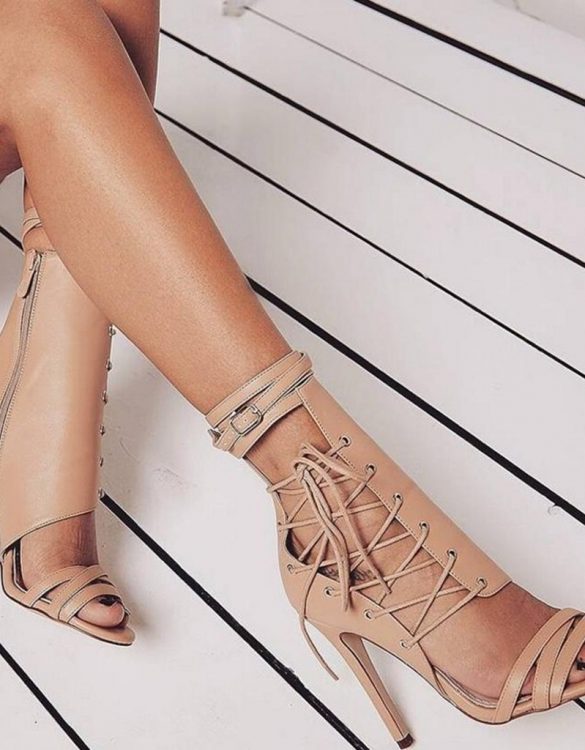 krem ip detaylı topuklu sandalet sk30151