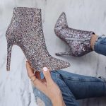 gri simli ince topuklu bot sk31109