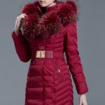 bordo kürk kapüşonlu kemerli parka-sk36399