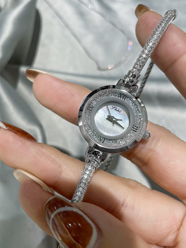 Zarif Taşlı Kadın Kol Saati SK52093 - Gümüş