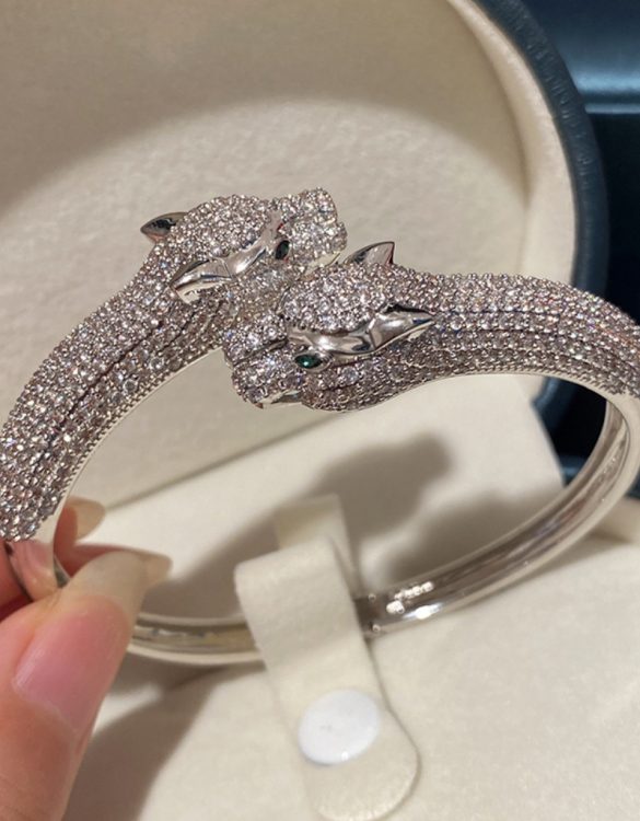 Gümüş Leopar Zirkonyum Taşlı Kalın Bileklik SK52331