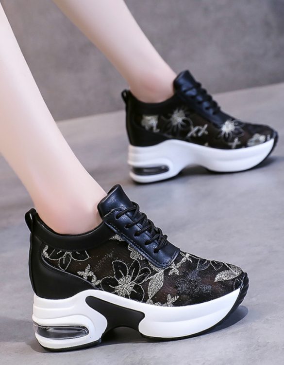 Siyah Dantelli Platform Topuk Spor Ayakkabı SK52238 Siyah Dantelli Platform Topuk Spor Ayakkabı SK52238