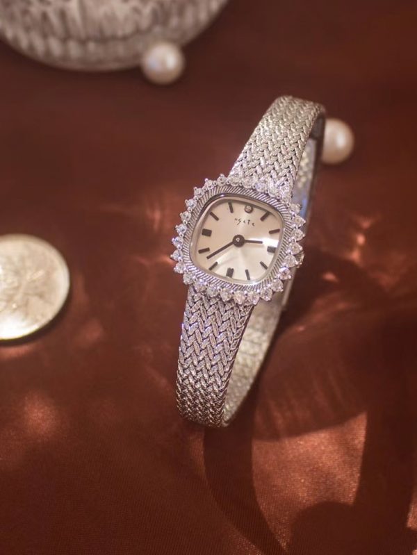 24 Ayar Altın Kaplama Taşlı Zarif Kol Saati SK53273 - Gümüş